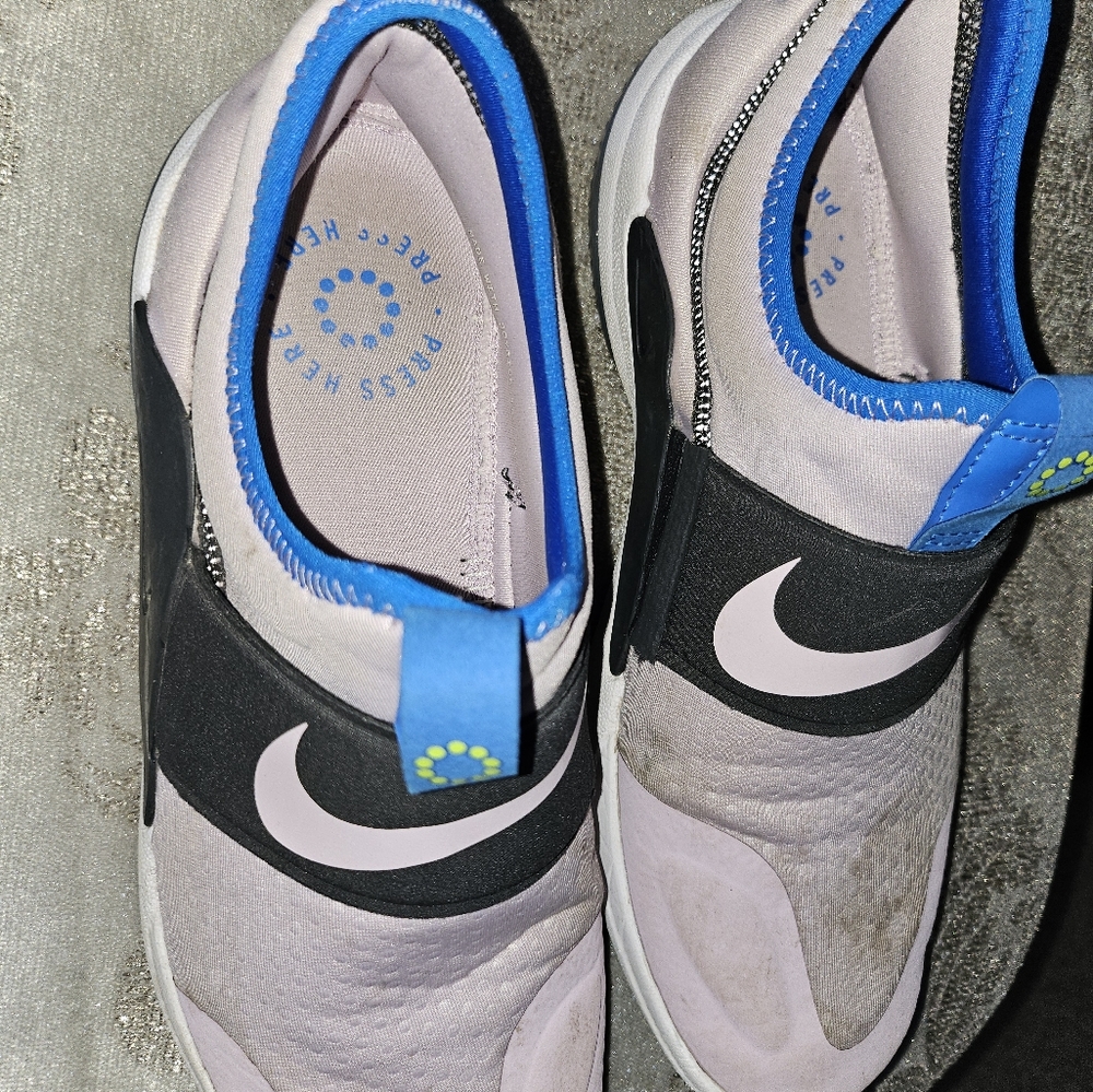 Women Nike shoes